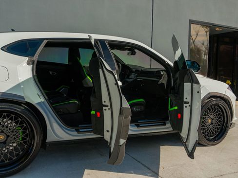 Used 2024 Lamborghini Urus Performante image 60