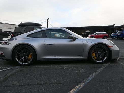 Used 2022 Porsche 911 GT3 image 25