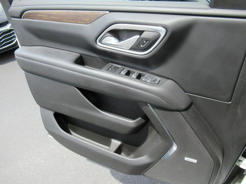 Certified 2022 Chevrolet Suburban High Country image 27