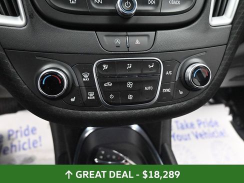 Used 2024 Chevrolet Malibu LT image 40