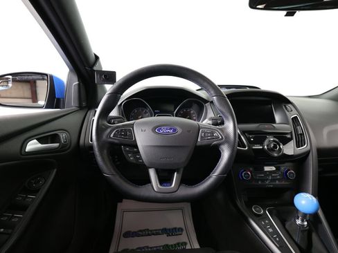 Used 2017 Ford Focus RS AWD/4WD image 28