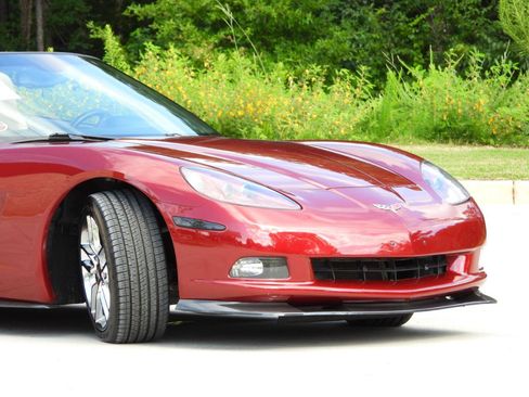 Used 2006 Chevrolet Corvette Convertible w/ Preferred Equipment Group RWD image 10