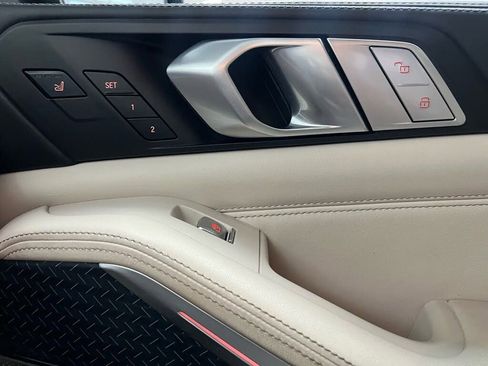 Used 2020 BMW X7 M50i w/ Executive Package image 28