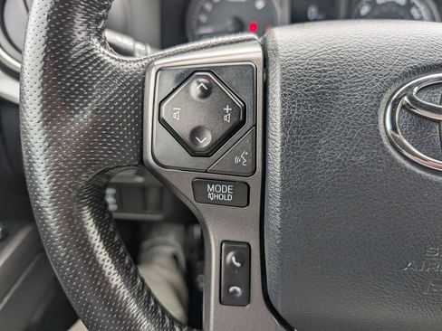 Used 2016 Toyota Tacoma TRD Off-Road w/ Towing Package AWD/4WD image 23