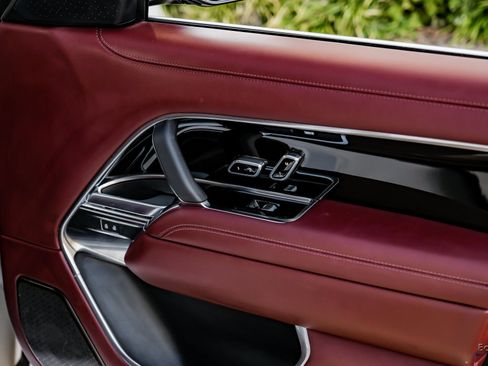 Used 2023 Land Rover Range Rover Long Wheelbase Autobiography image 84