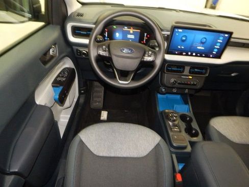 New 2025 Ford Maverick XLT image 11