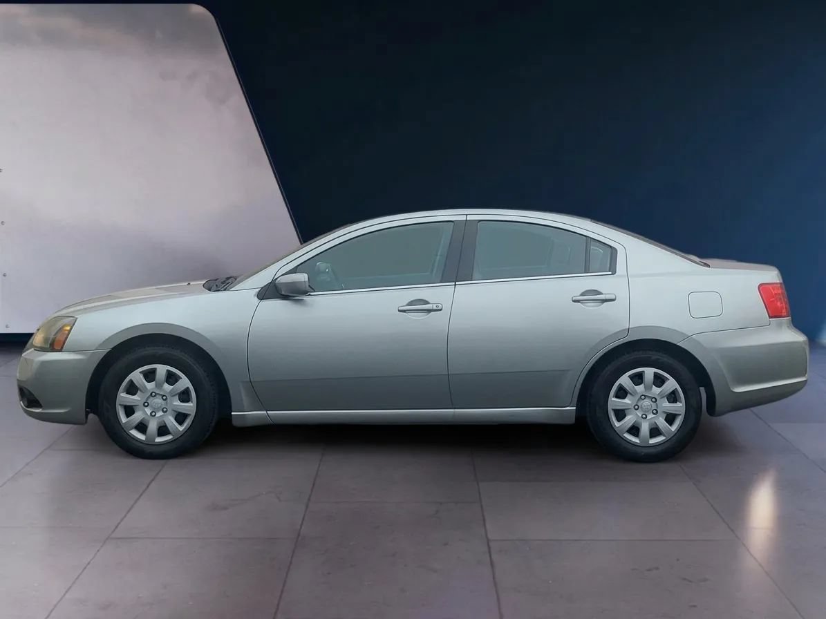 Used 2011 Mitsubishi Galant ES FWD image 2