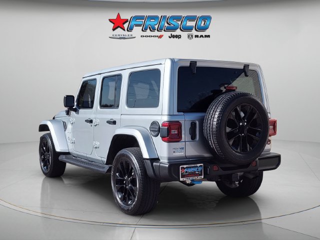 Used 2023 Jeep Wrangler Unlimited Sahara w/ Cold Weather Group AWD/4WD image 5