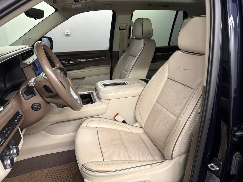 Used 2021 GMC Yukon Denali w/ Denali Premium Package AWD/4WD image 20