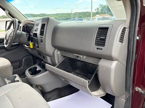 Used 2012 Nissan NV 2500 SV w/ Side Curtain Airbag Pkg RWD image 36