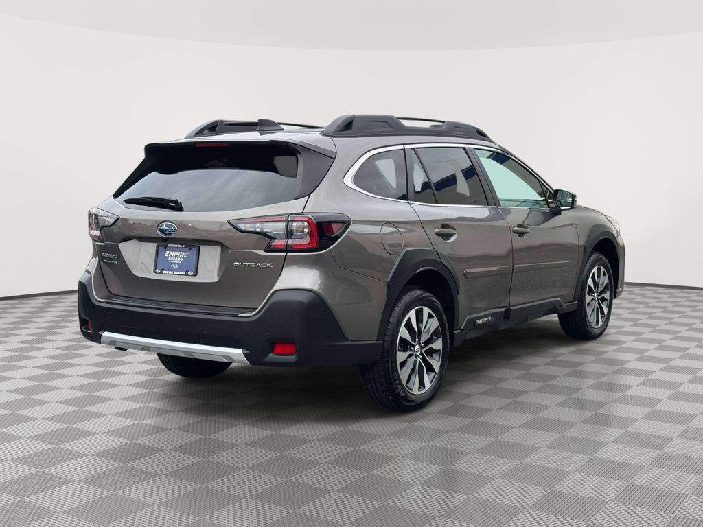 Used 2024 Subaru Outback Limited AWD/4WD image 8