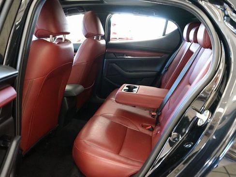 Used 2020 MAZDA MAZDA3 Hatchback w/ Premium Package image 14