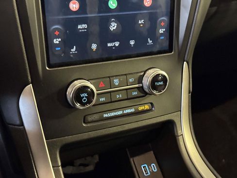 Used 2024 Ford Edge SEL w/ Convenience Package image 21