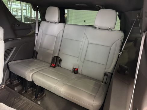 Used 2023 Chevrolet Tahoe Z71 w/ Luxury Package image 46