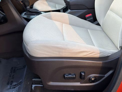 Used 2017 Hyundai Santa Fe Sport FWD image 14