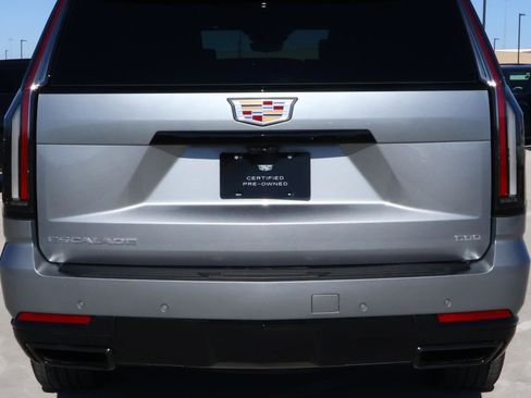 Used 2025 Cadillac Escalade ESV Sport Platinum w/ LPO, Floor Liner Package image 10