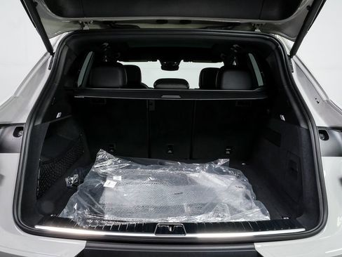 New 2026 Porsche Cayenne AWD image 32