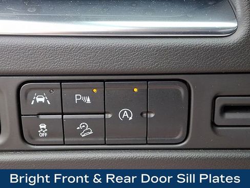 Used 2023 GMC Yukon AT4 image 18