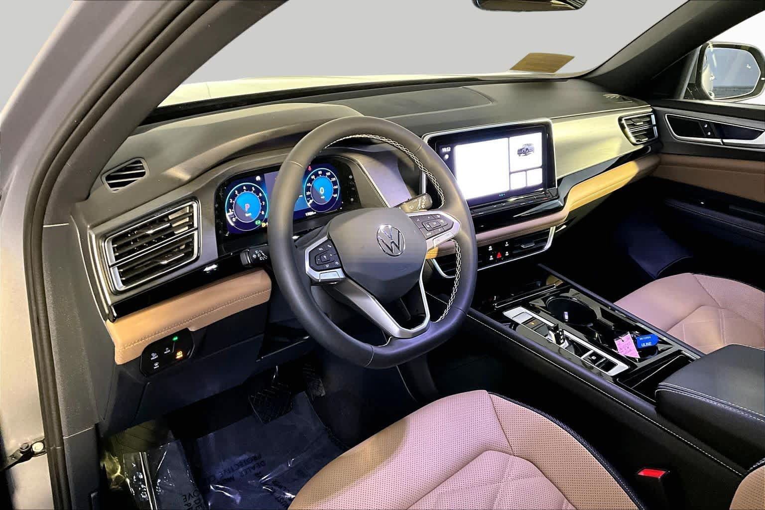 Used 2024 Volkswagen Atlas Cross Sport SE AWD/4WD image 18