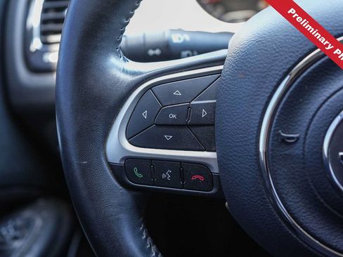 Used 2019 Jeep Compass Latitude FWD image 17
