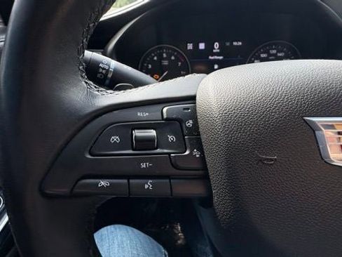 Used 2019 Cadillac XT4 Premium Luxury AWD/4WD image 23