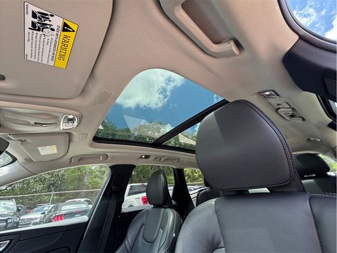 Used 2021 Volvo XC60 T6 Inscription AWD/4WD image 40