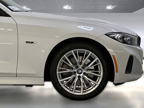 Certified 2023 BMW 330e w/ Premium Package image 34