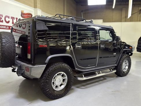 Used 2005 HUMMER H2 w/ Preferred Equipment Group image 8