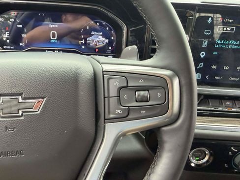 Used 2024 Chevrolet Silverado 1500 RST AWD/4WD image 27