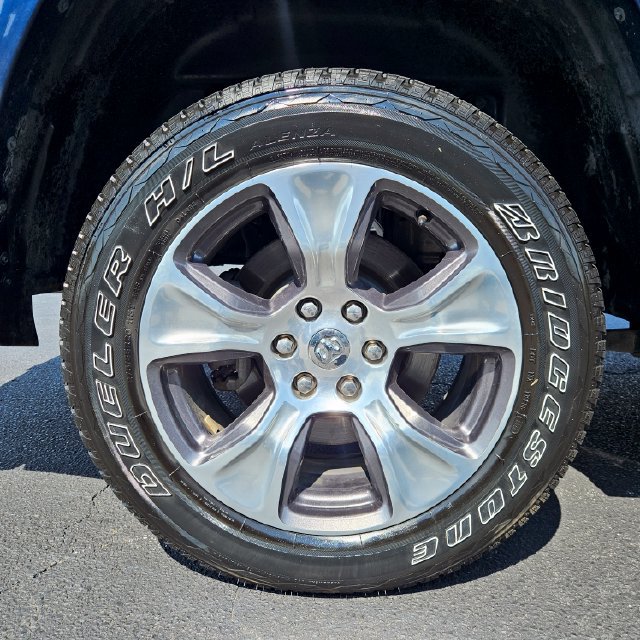 Used 2022 RAM 1500 Laramie AWD/4WD image 38