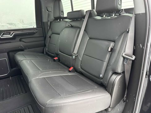 Certified 2024 Chevrolet Silverado 2500 LTZ w/ LTZ Convenience Package image 17