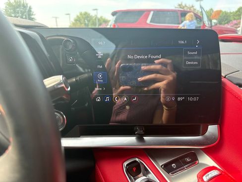 Used 2022 Chevrolet Corvette Stingray Preferred Cpe w/ Z51 Performance Package RWD image 9