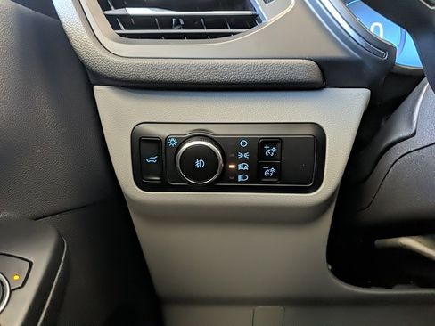 Used 2025 Ford Escape Platinum w/ Premium Technology Package image 22