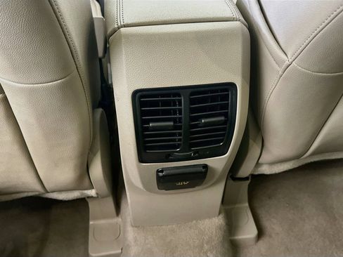 Used 2016 Ford Escape Titanium w/ Equipment Group 301A FWD image 28