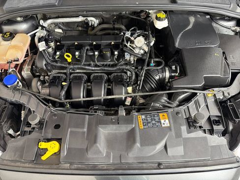 Used 2018 Ford Focus Titanium FWD image 25