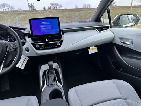 New 2026 Toyota Corolla SE image 18