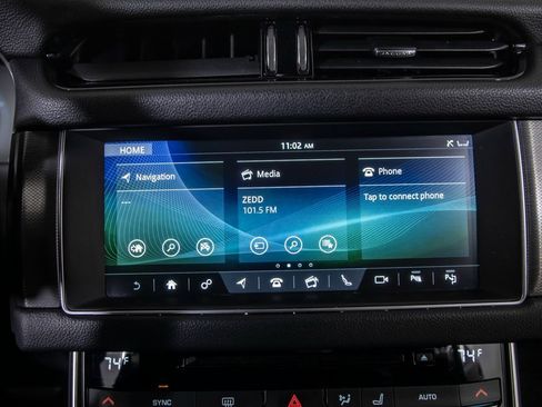 Used 2018 Jaguar XF First Edition image 23