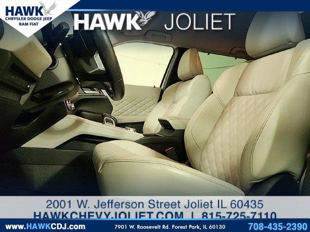 Used 2023 Mitsubishi Outlander SEL AWD/4WD image 9