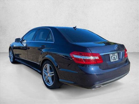 Used 2011 Mercedes-Benz E 550 4MATIC Sedan image 7