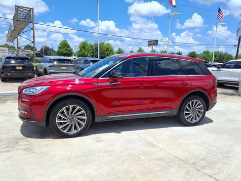 Used 2023 Lincoln Corsair Reserve w/ Equipment Group 201A AWD/4WD image 3