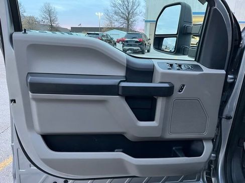 Used 2022 Ford F250 XL w/ STX Appearance Package image 13