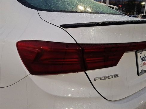 Used 2023 Kia Forte GT-Line w/ GT-Line Premium Package image 15