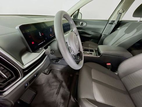 Used 2025 Kia Sorento LX FWD image 20