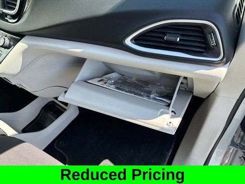 Used 2024 Chrysler Voyager LX FWD image 39