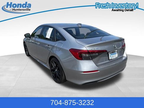Used 2024 Honda Civic Sport image 6