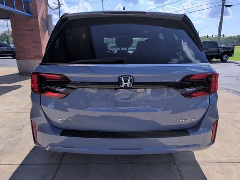 Used 2025 Honda Odyssey Sport-L image 8