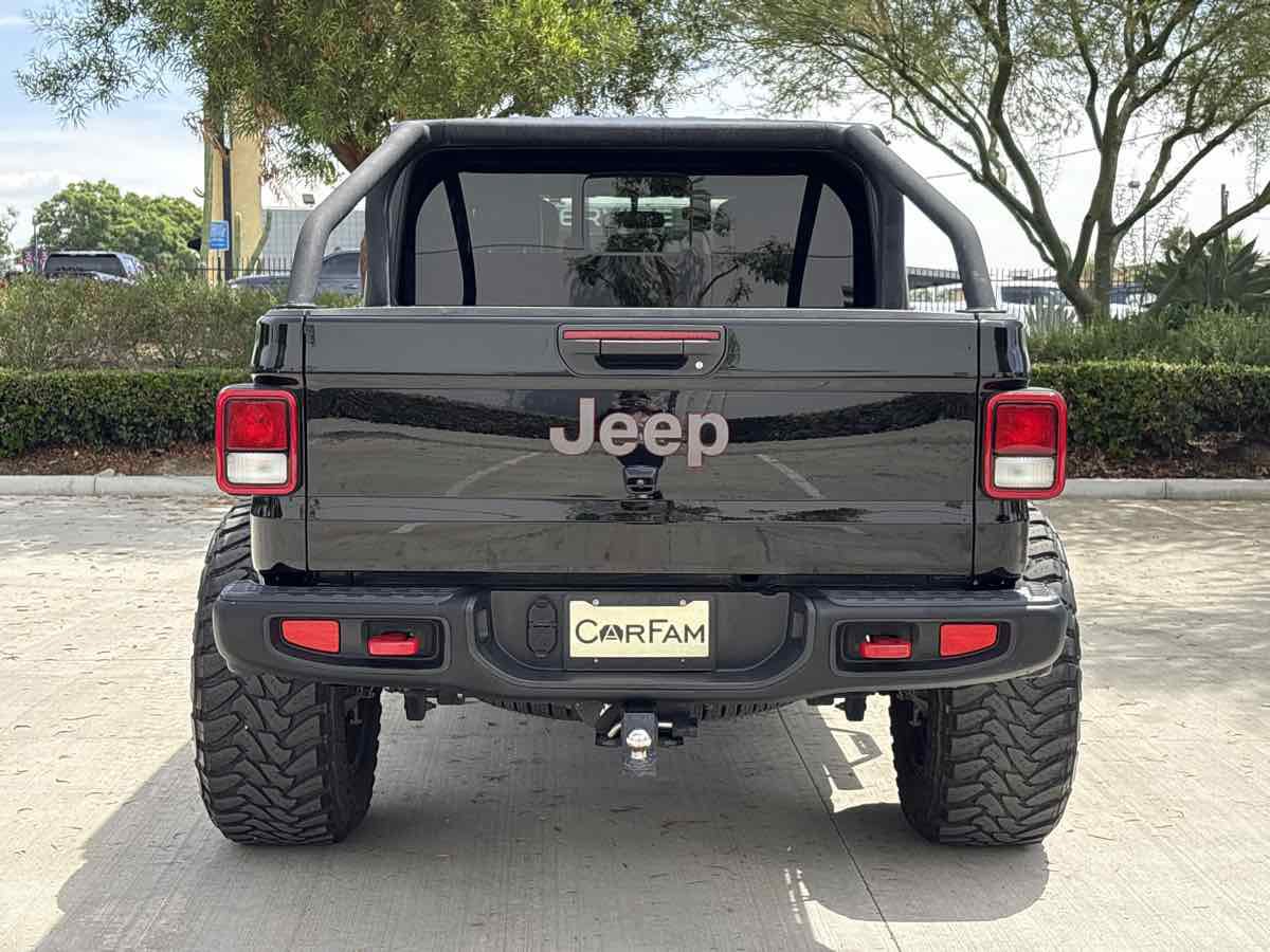 Used 2021 Jeep Gladiator Rubicon AWD/4WD image 4