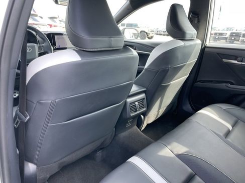 Used 2025 Toyota Camry SE image 49