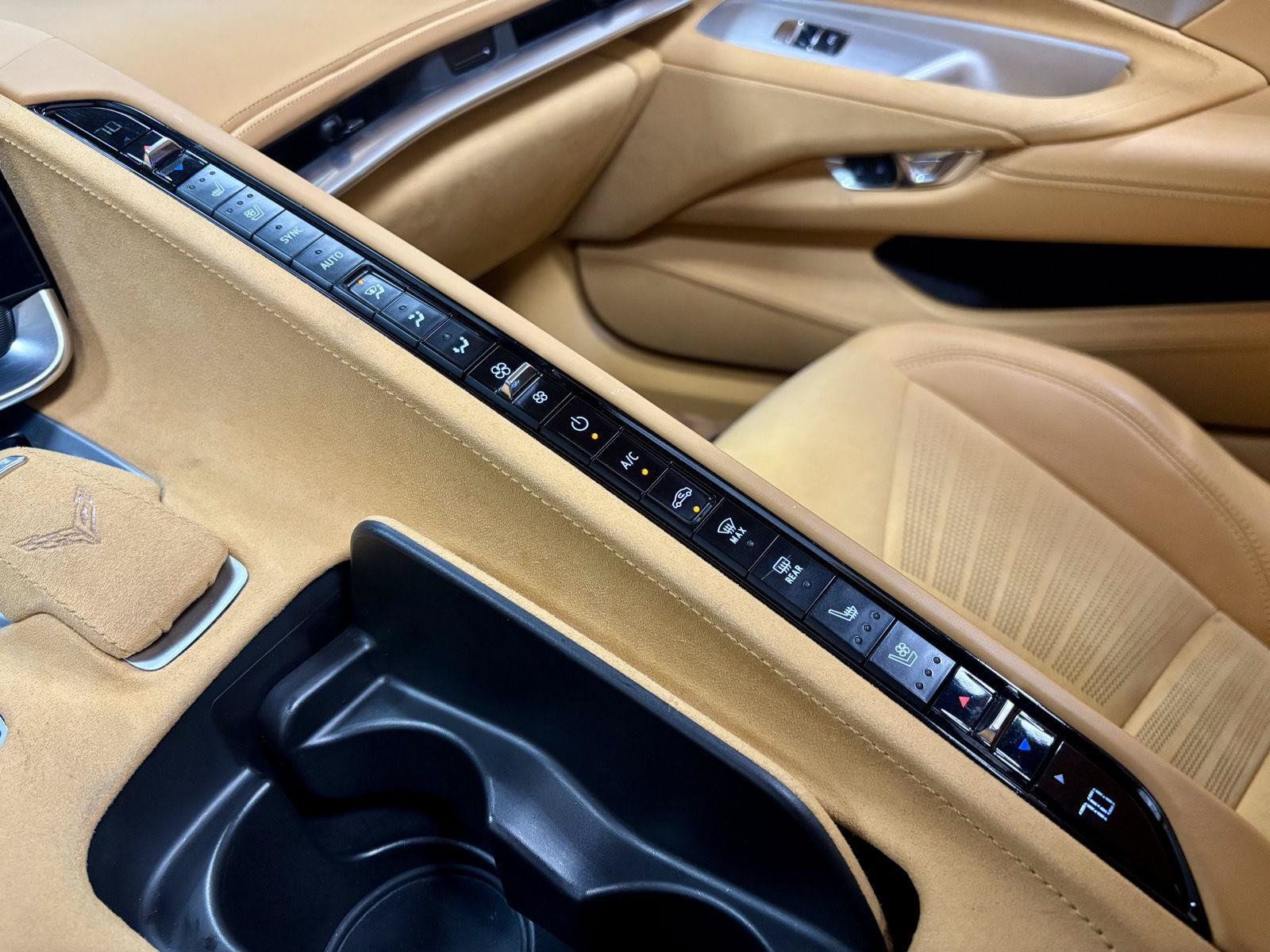 Used 2024 Chevrolet Corvette Stingray Premium Cpe w/ Z51 Performance Package RWD image 33
