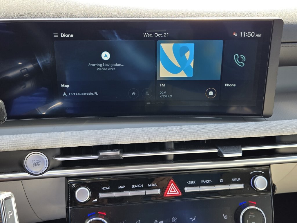 Certified 2025 Hyundai Tucson Limited AWD/4WD image 18
